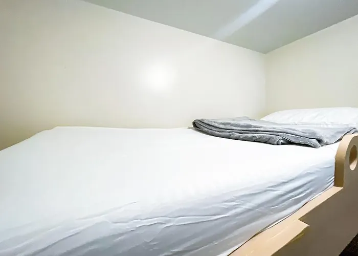 Spacious 1br Near Okada, Solaire, Airport *